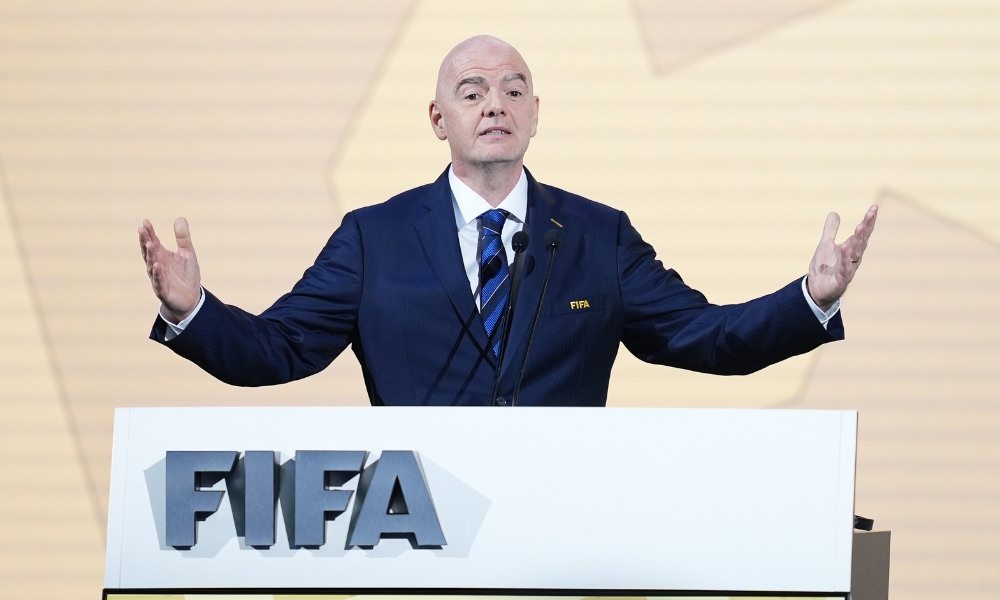 据让许多球 据让许多球